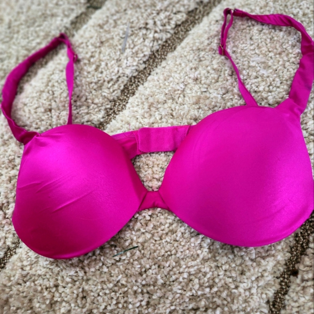 VICTORIA SECRET PADDED BRA